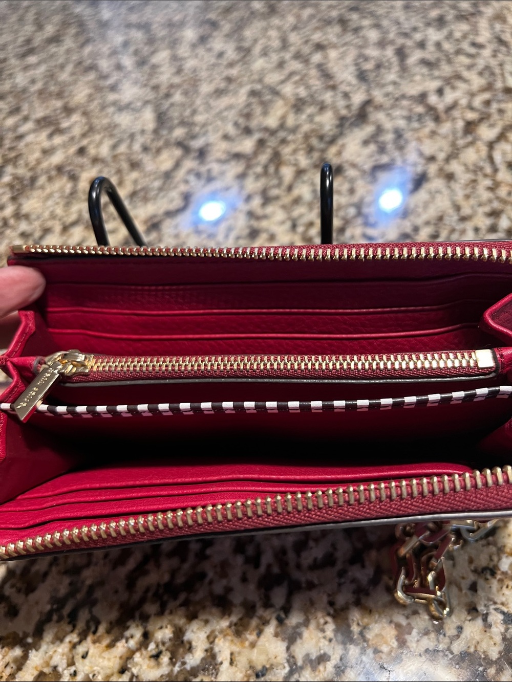 henri bendel Pebbled Chain Wallet in Berry.  LOW START!!! - Picture 4 of 4
